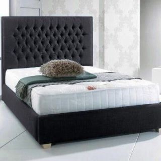 Queen size bed -Upholstered Queen size bed -Upholstered